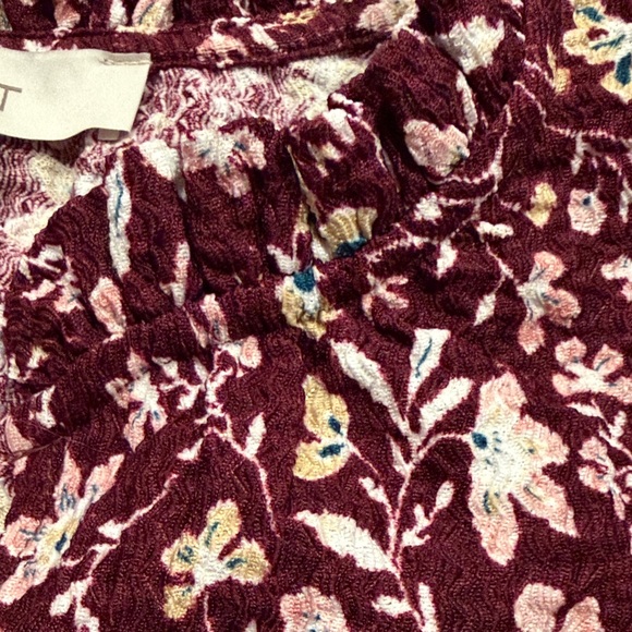 LOFT Burgundy Floral Blouse - Picture 6 of 8